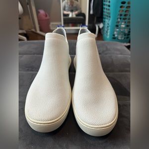 Rothy’s “The Chelsea” (retired style) in Bright White sz 9.5